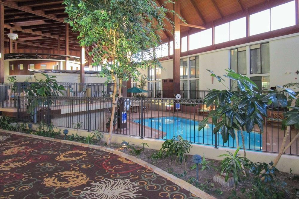 Radisson Hotel Lenexa Overland Park photo 26