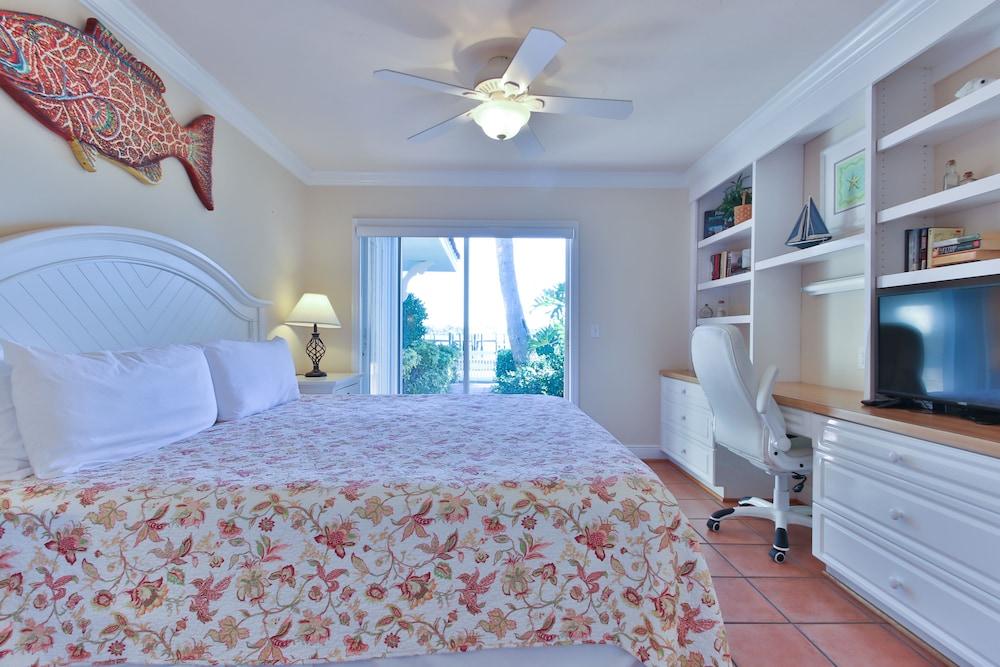 Tortuga Inn Beach Resort photo 52