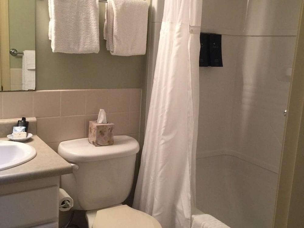 The Towne Motel photo 28