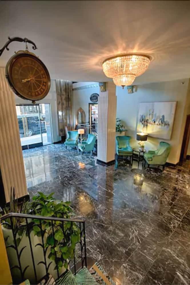 Embassy Hotel photo 39
