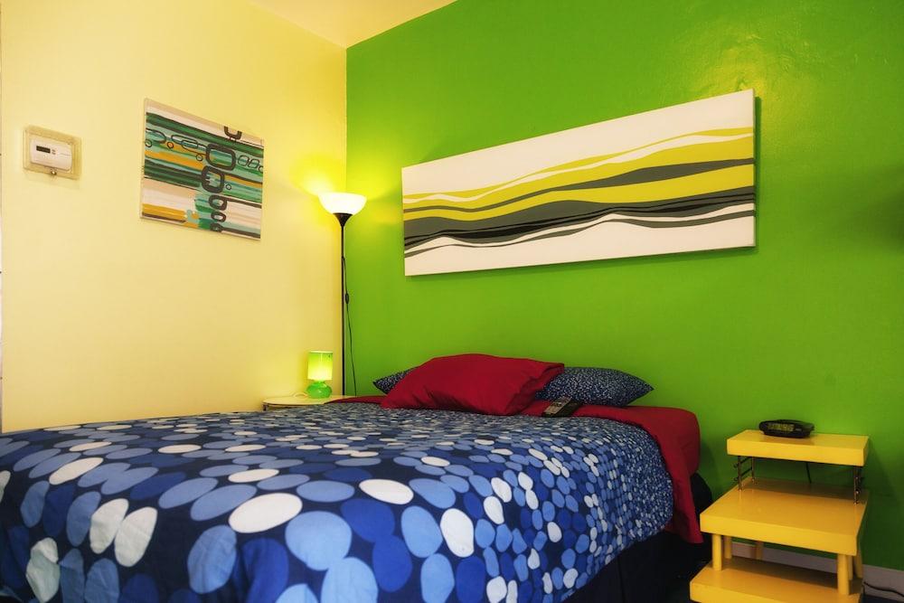 Vibe Hotel West Hollywood photo 2