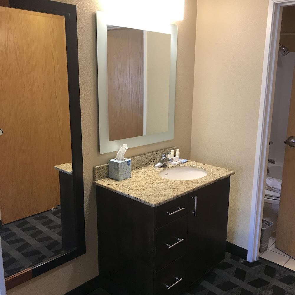TownePlace Suites by Marriott Bend photo 23