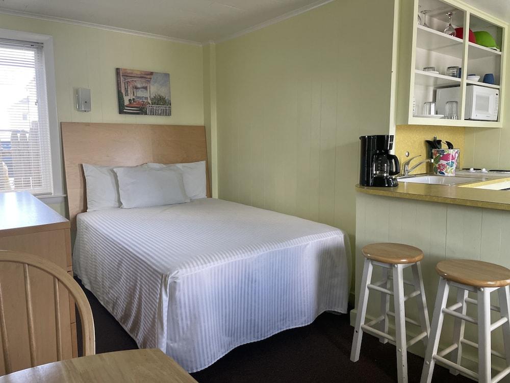 Moontide Motel Cabins & Apartments photo 15