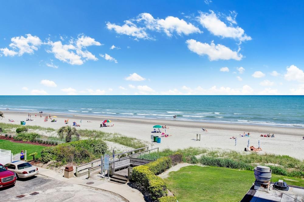 Sand Dunes Tower Suites and Villas photo 22