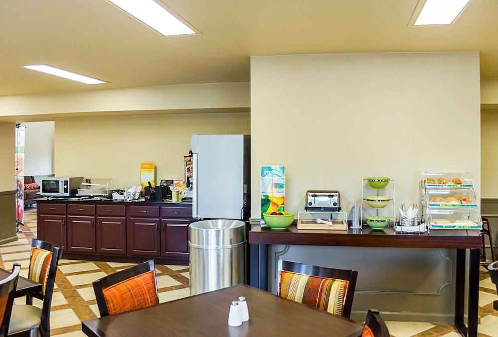 Quality Inn Vicksburg photo 9