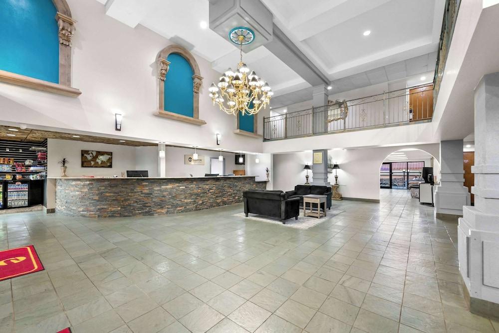 Clarion Inn Branson photo 2