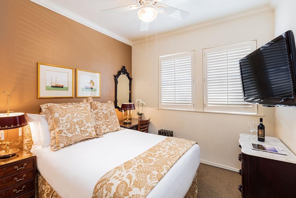 Pine Inn photo 7
