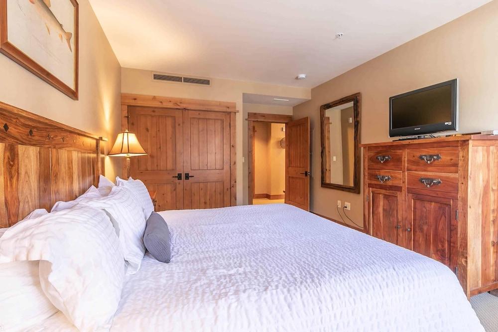 East West Hospitality Tahoe photo 59