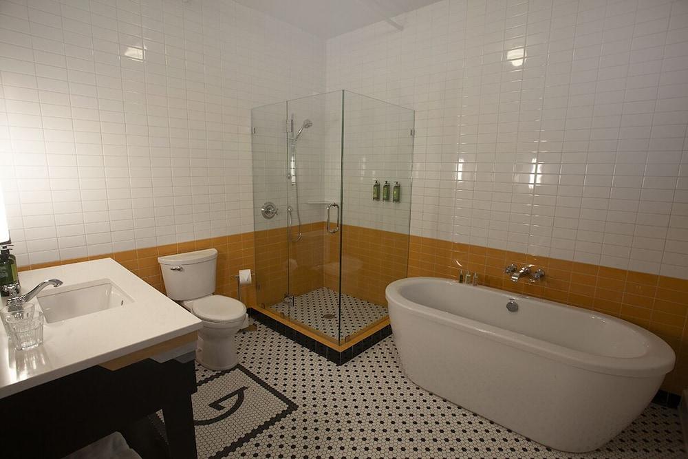 Greyhound Inn photo 51