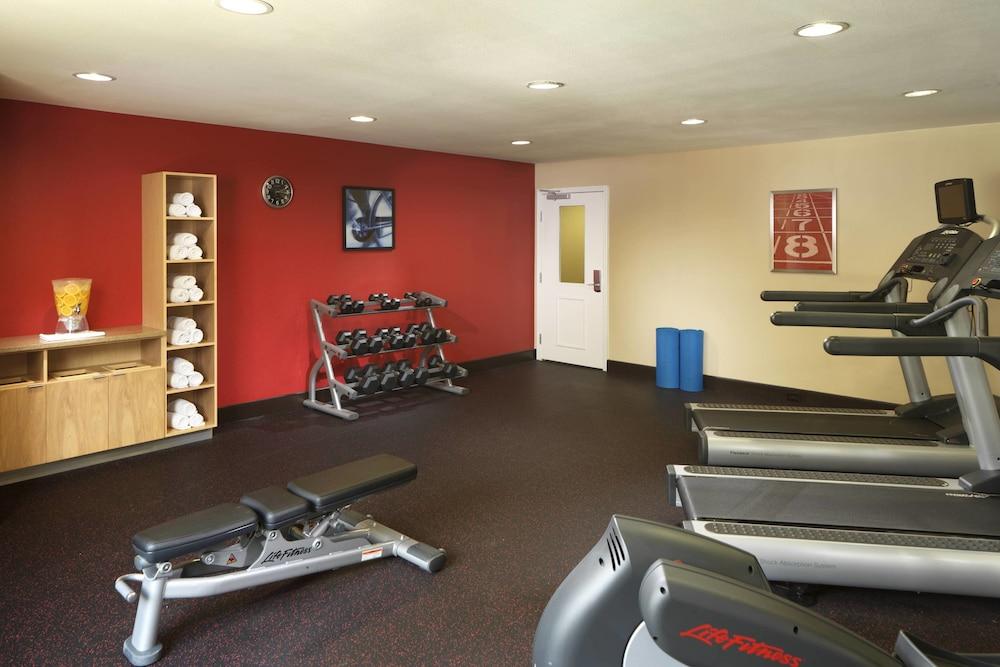 TownePlace Suites by Marriott Houston Intercontinental Arpt photo 13