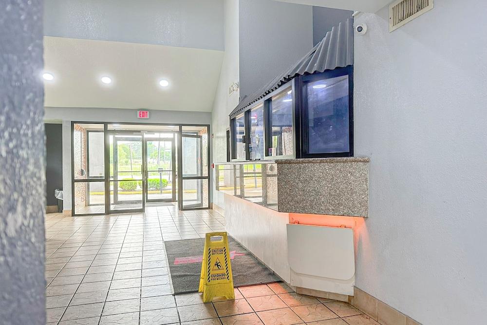 Relax Inn By Oyo Jackson MS Hwy 80/I-20 photo 5
