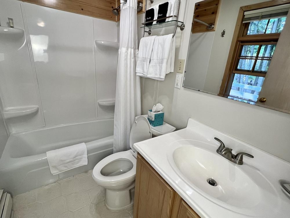 Thomsonite Beach Inn photo 2