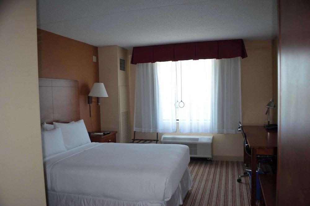 Radisson Hotel Detroit Metro Airport photo 16