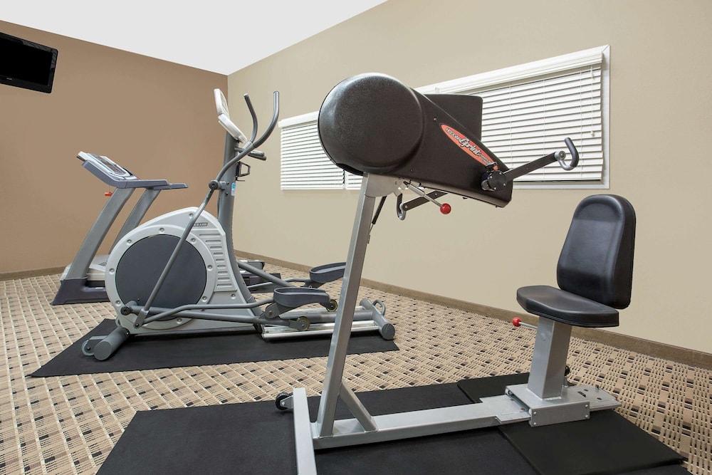 Microtel Inn & Suites by Wyndham Mansfield photo 37