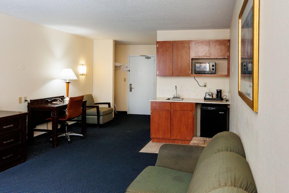 Garnet Inn & Suites, Orlando photo 83