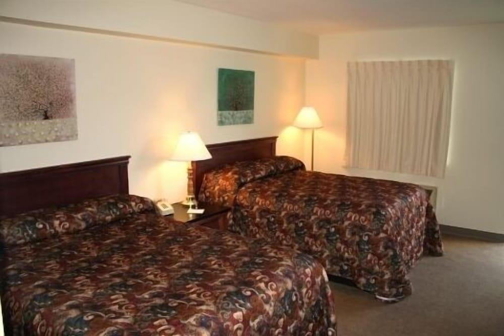 The Holiday Motel & Restaurant photo 4