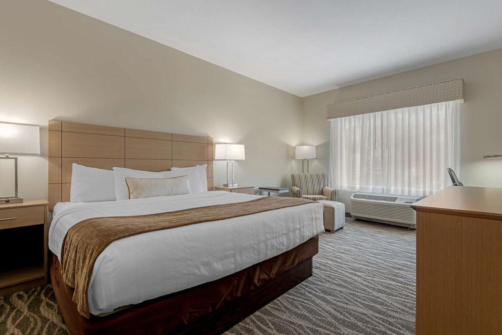Best Western Plus Rumford Falls photo 30