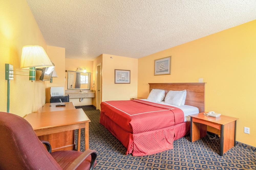 OYO Budget Inn Falfurrias Hwy 281 photo 45