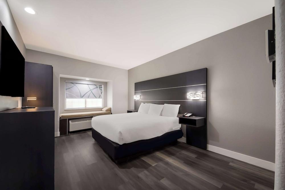 Best Western SeaWorld San Antonio photo 9