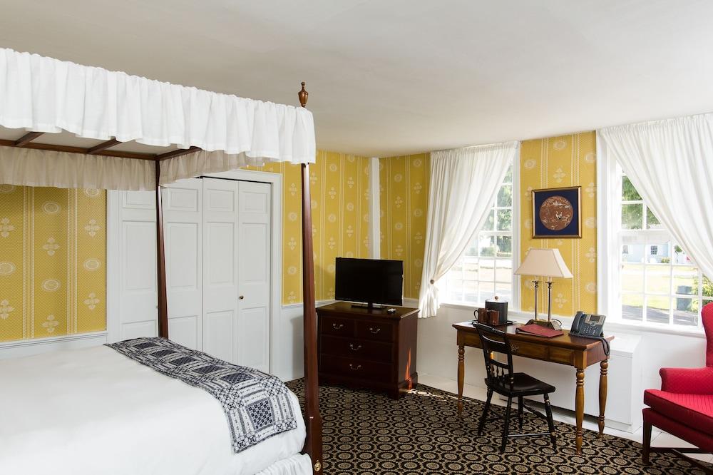 Old Sturbridge Inn and Reeder Family Lodges photo 37