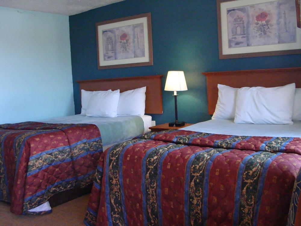 El Rancho Motel photo 10