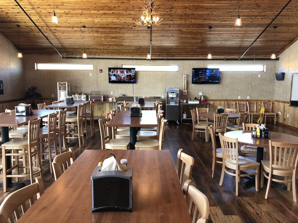 Target Hospitality-Pecos South Lodge photo 31
