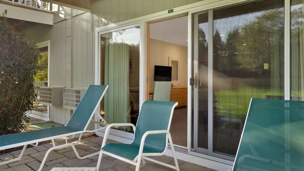 East Hampton House Resort photo 6