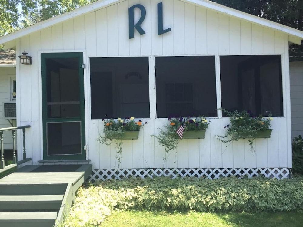 Rock Ledge Motel photo 18