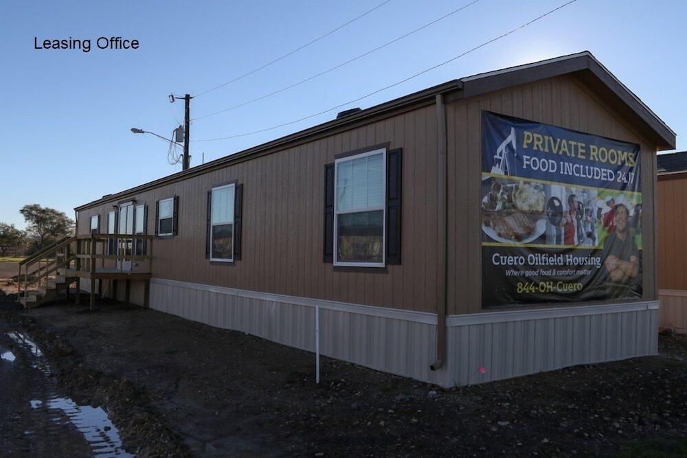 Cuero Oilfield Housing photo 2