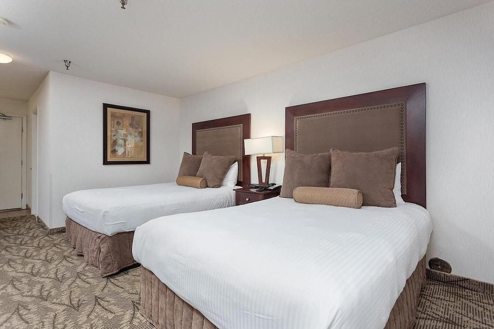Shilo Inn Suites Hotel - Bend photo 13