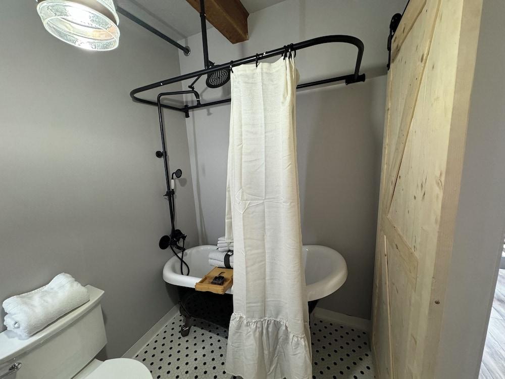 St James Hotel photo 7
