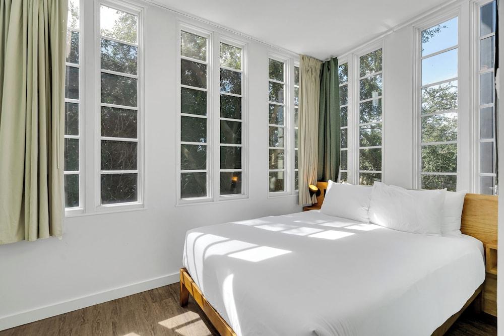 The Quisby Hotel photo 9