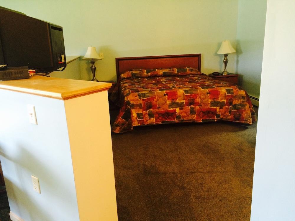 Sunrise Motel photo 10