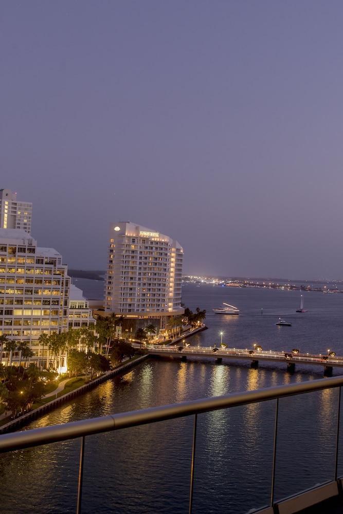 W Miami photo 15