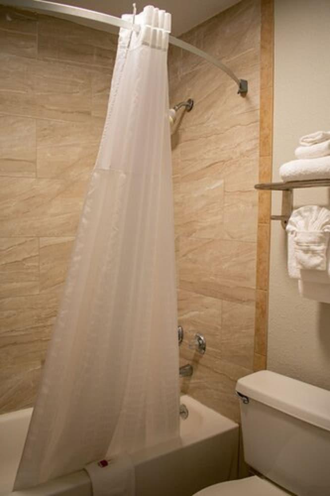 Days Inn by Wyndham Hillsboro TX photo 18