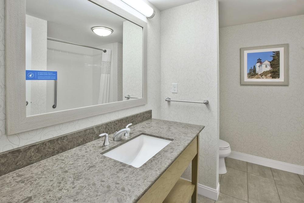 Hampton by Hilton Bar Harbor photo 11