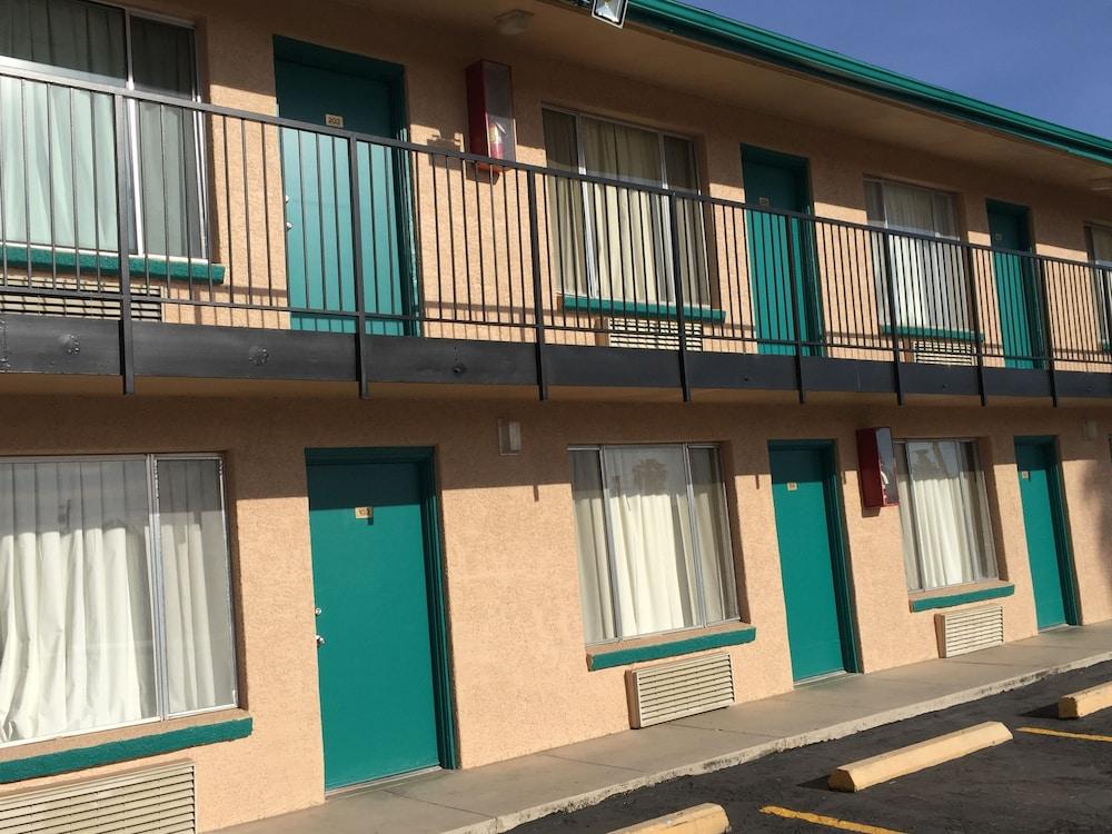 Amazon Motel photo 18