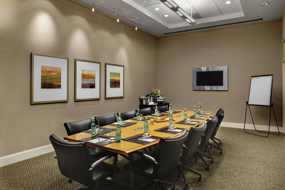 Twelve Midtown, Autograph Collection photo 49