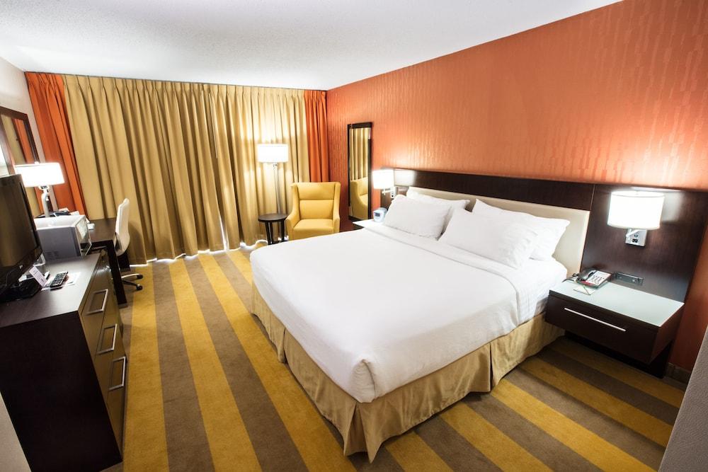 Wyndham Rochester Downtown photo 8