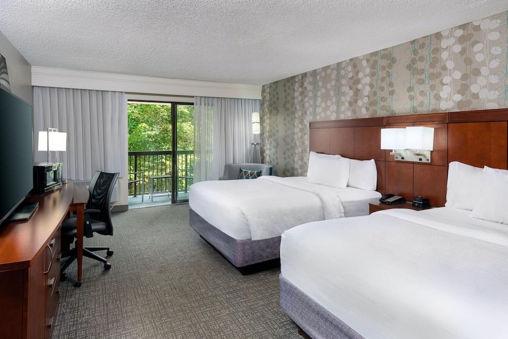 Courtyard by Marriott Asheville photo 14