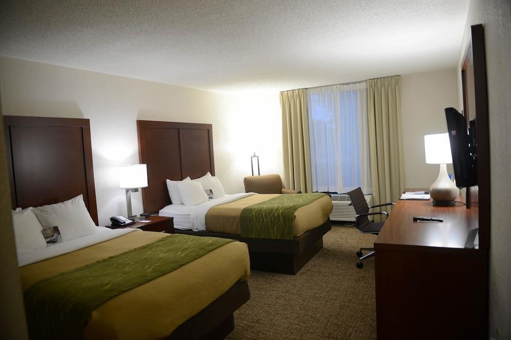 Comfort Inn Shelby photo 12