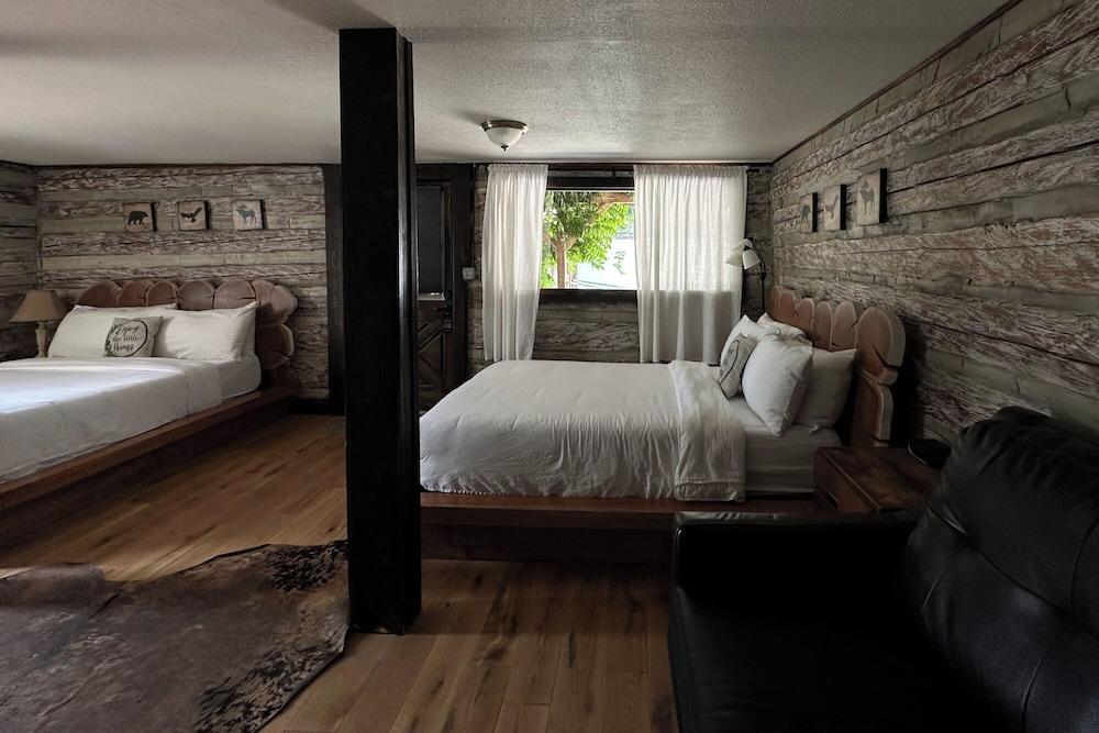 Paradise Village Hotel photo 28