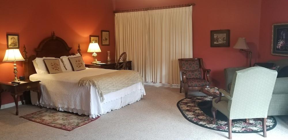 Downtown Guest Quarters Hotel photo 11