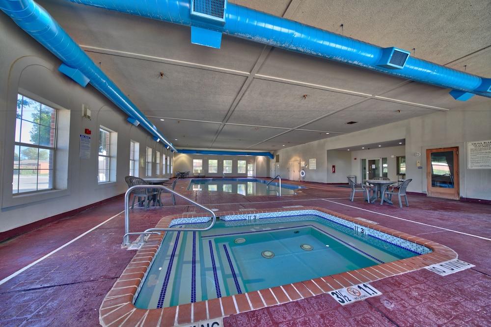 Comfort Inn & Suites photo 11