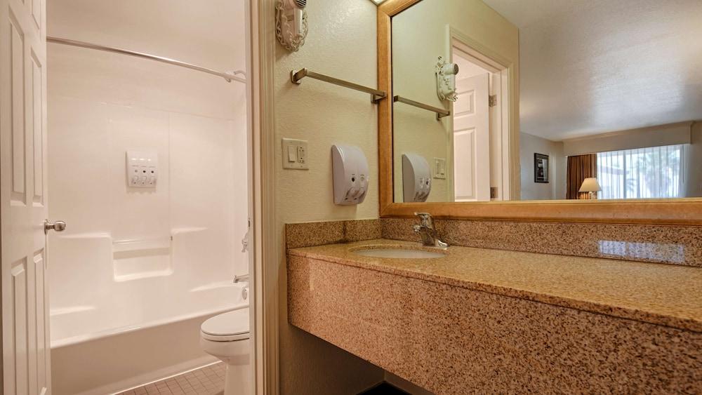 Best Western Colorado River Inn photo 23
