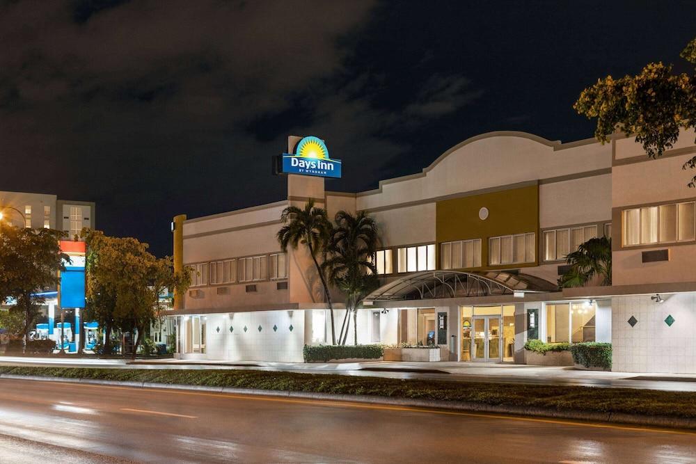 Days Inn by Wyndham Miami Airport North photo 41