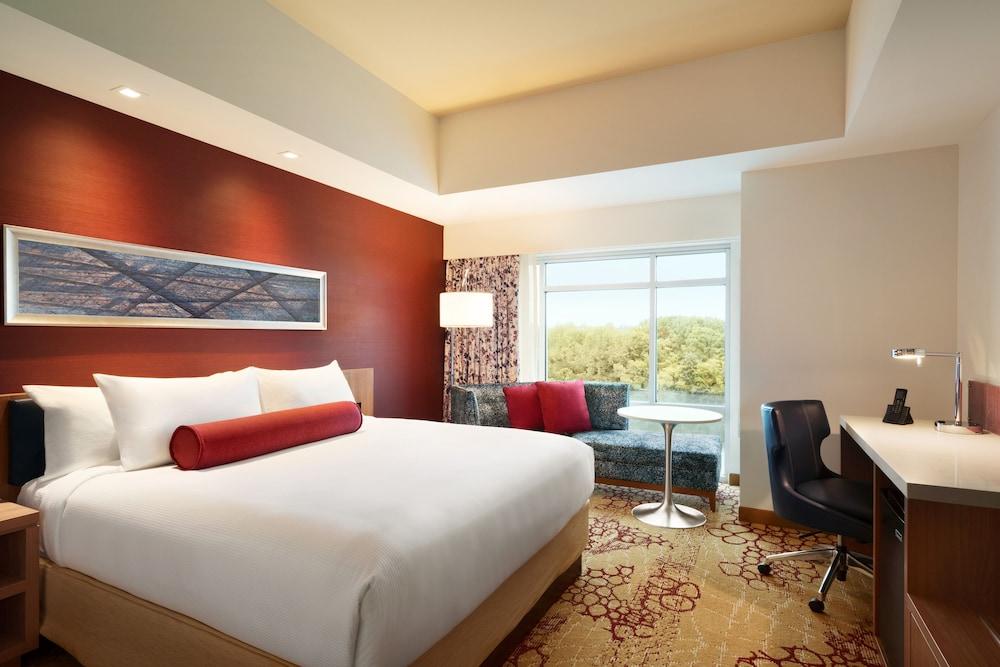 The Landing Hotel at Rivers Casino & Resort photo 18