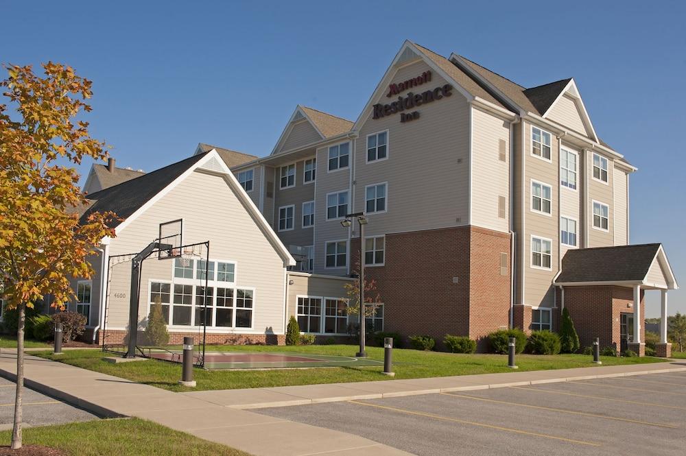 Residence Inn Marriott Moline photo 17
