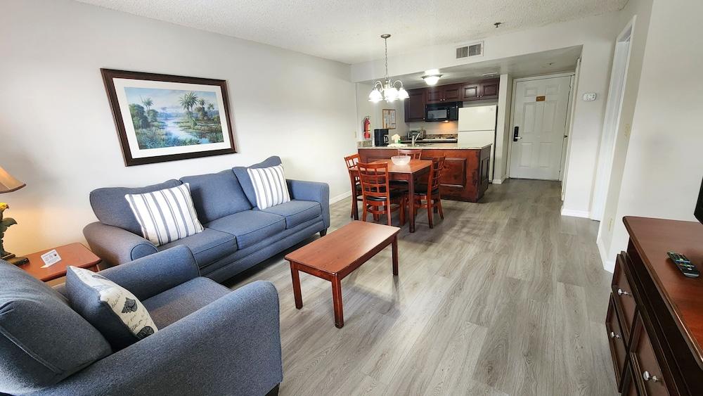 Parc Corniche Condominium Suite Hotel photo 24