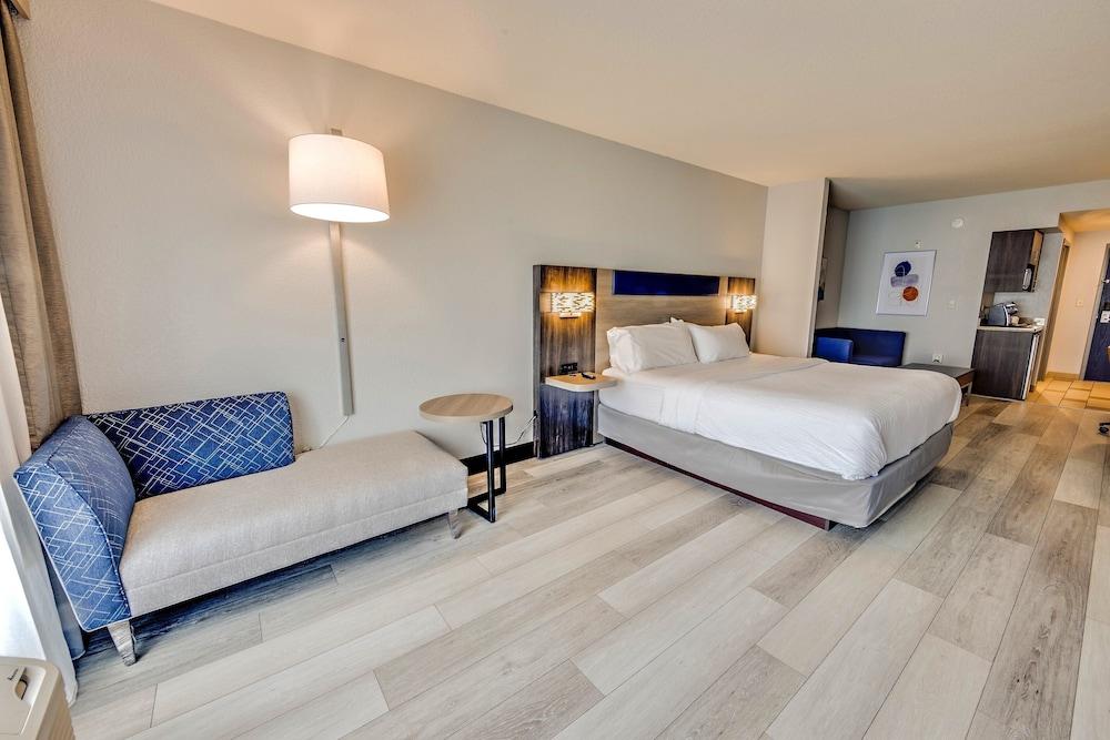 Holiday Inn Express Hotel & Suites Columbus Univ Area - Osu by IHG photo 8